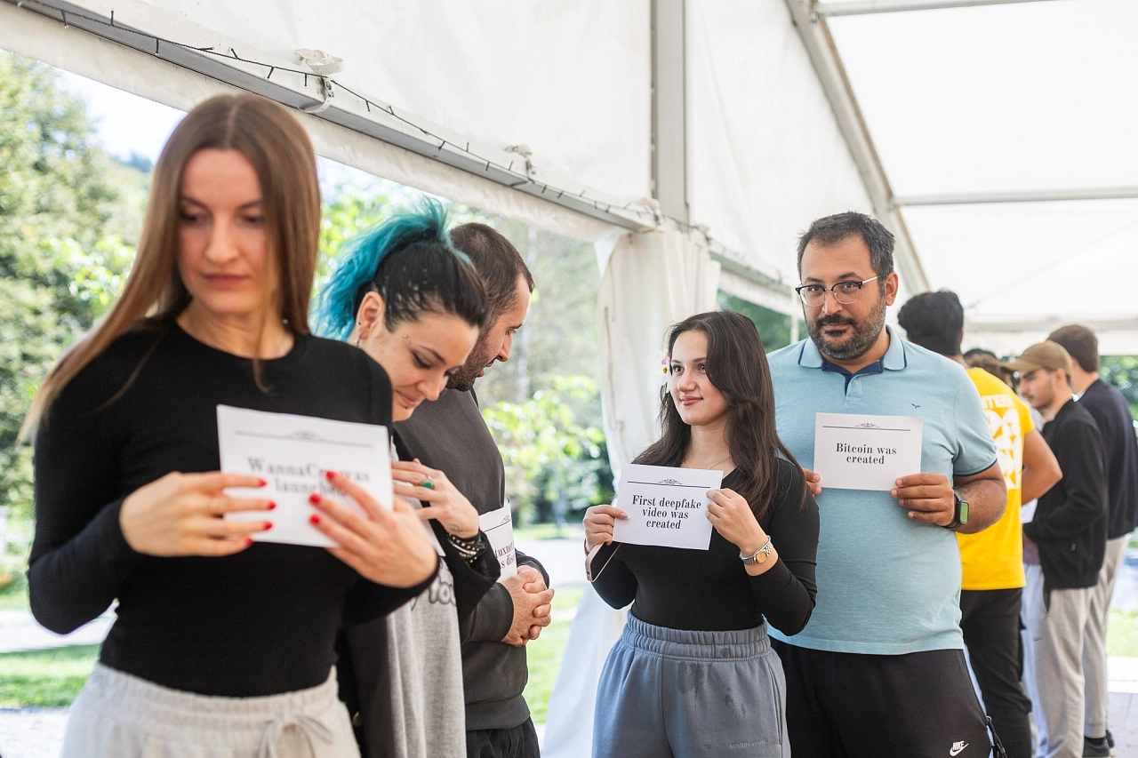 Cyber Heroes 2.0 - 1.stage